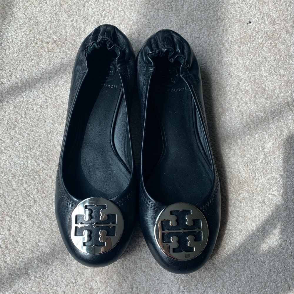 LTory Burch reva flat